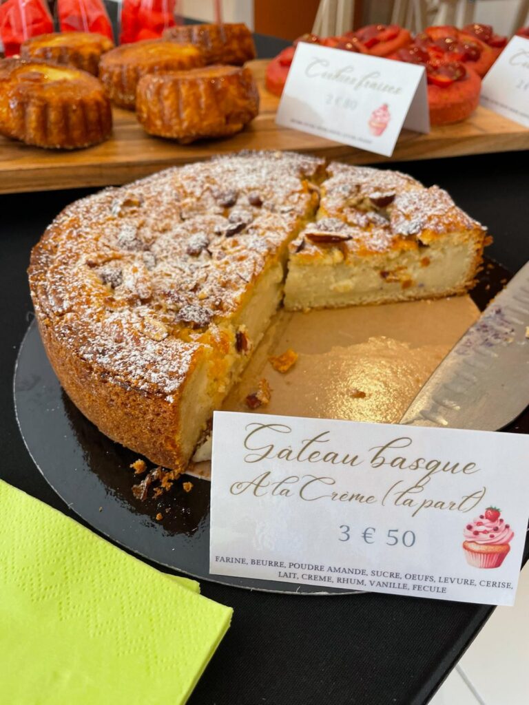 Gâteau basque crème